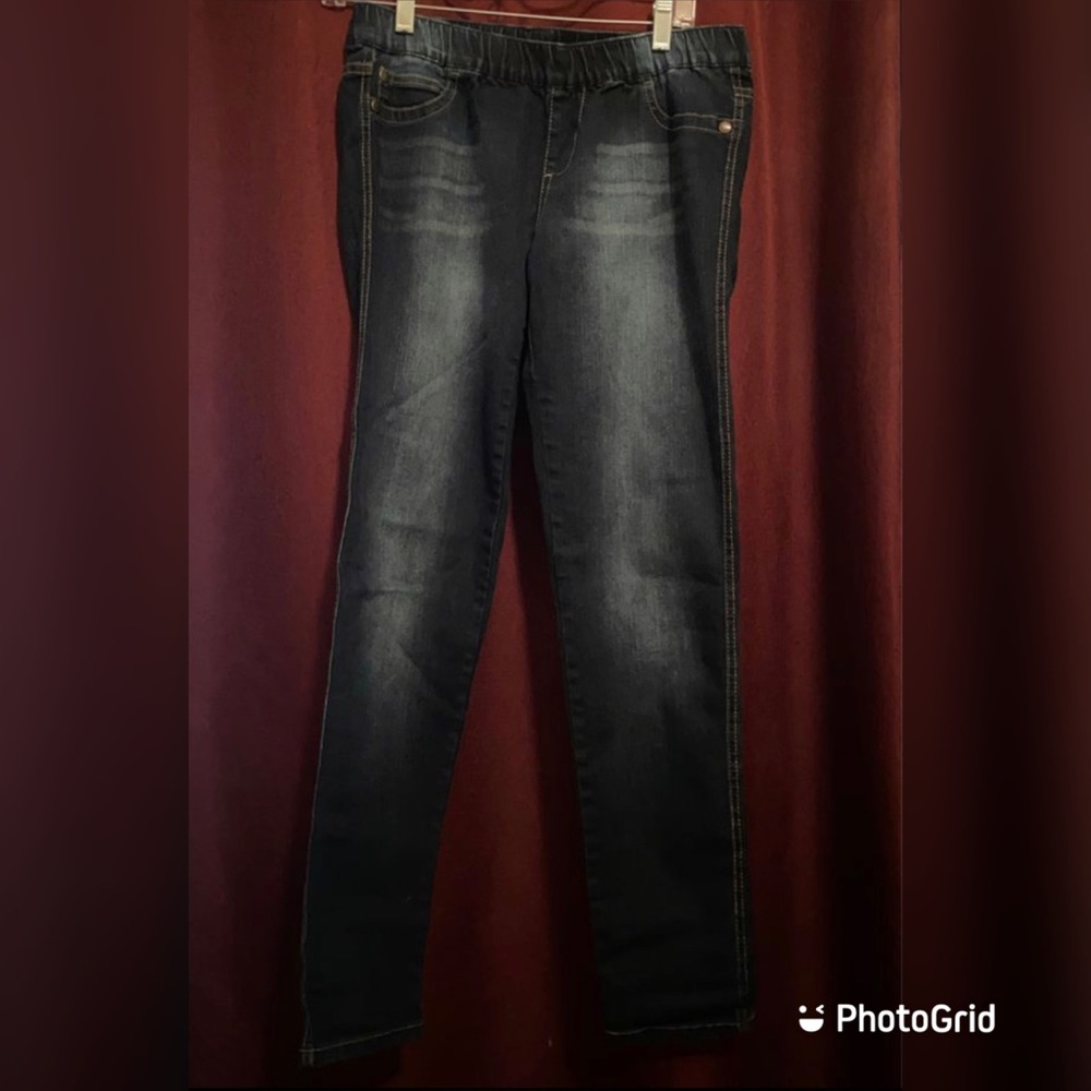 Celebrity Pink Jeggings